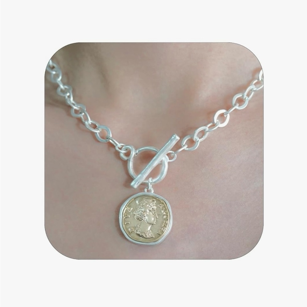 18k Gold Plated Coin Pendant Silver 18” Necklace with Toggle Clasp Link Chain - Picture 2 of 6